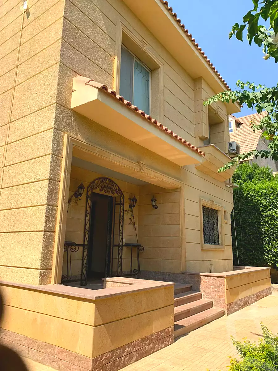 https://aqarmap.com.eg/en/listing/7357247-for-sale-cairo-el-shorouk-compounds-el-shorouk-2000
