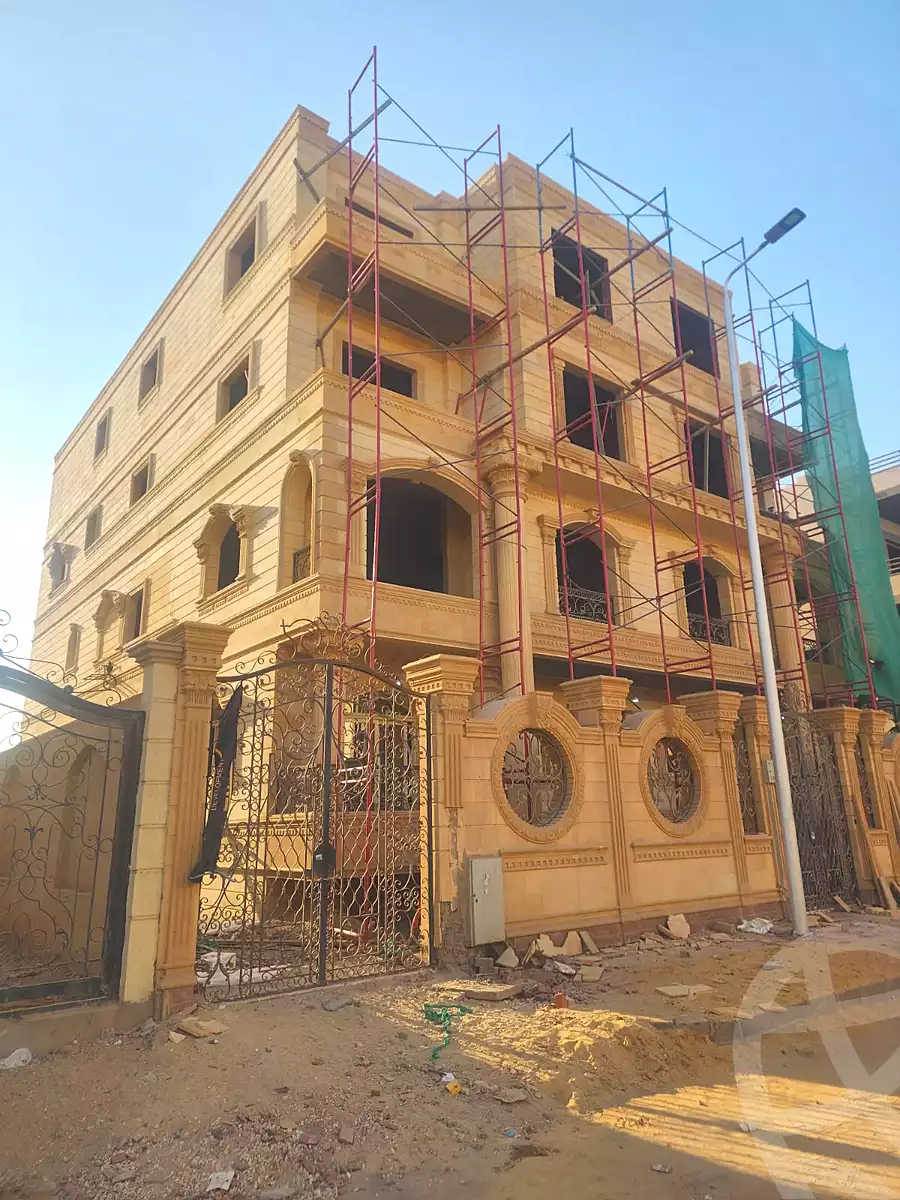 https://aqarmap.com.eg/ar/listing/7358080-for-sale-cairo-new-cairo-el-kornfol-el-kornfol-10