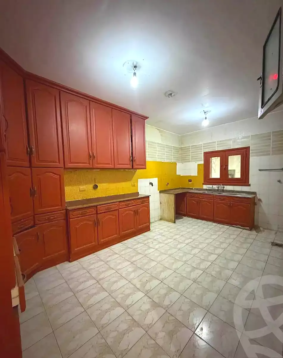 https://aqarmap.com.eg/ar/listing/7358116-for-sale-alexandria-al-agamy-lbytsh-el-hanafeya-st