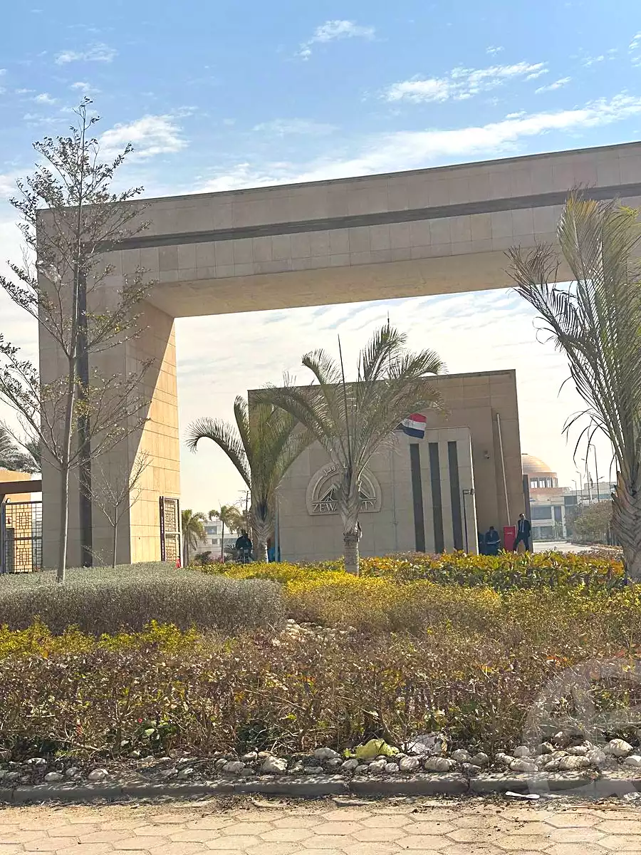 https://aqarmap.com.eg/en/listing/7358262-for-sale-cairo-6th-of-october-hadaeq-october-golden-square
