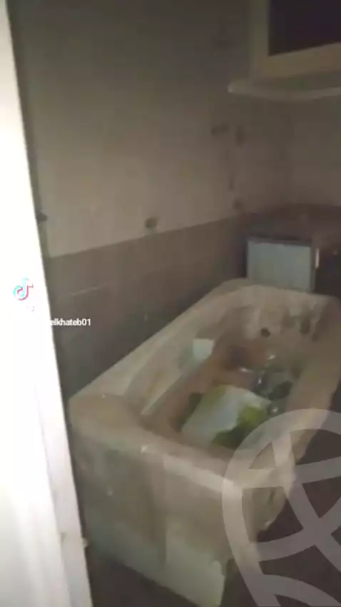 https://aqarmap.com.eg/en/listing/7358303-for-sale-cairo-el-agouza-salem-salem-st