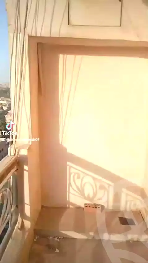 https://aqarmap.com.eg/en/listing/7358303-for-sale-cairo-el-agouza-salem-salem-st
