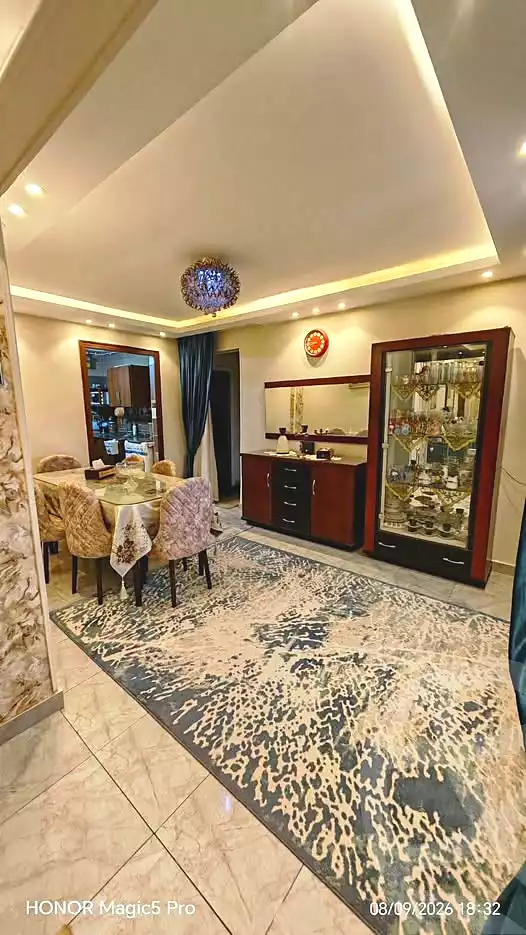 https://aqarmap.com.eg/ar/listing/7358346-for-sale-cairo-helwan-mohamed-sayed-ahmed-st