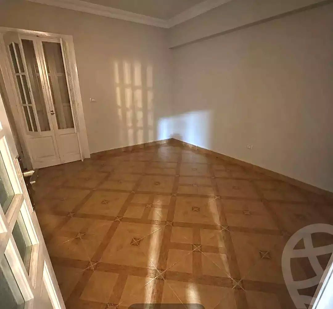 https://aqarmap.com.eg/ar/listing/7358453-for-rent-alexandria-sydy-bshr