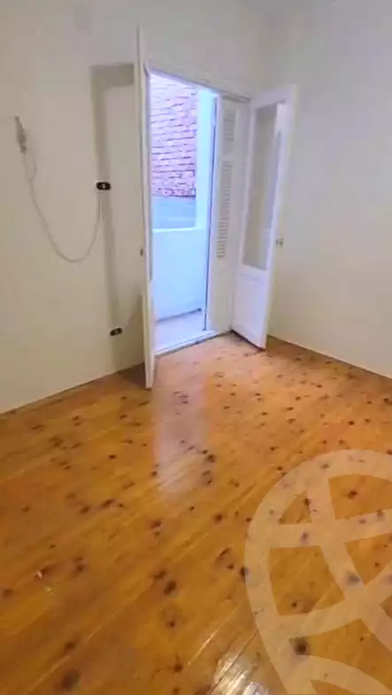 https://aqarmap.com.eg/en/listing/7358553-for-sale-alexandria-camp-cesar
