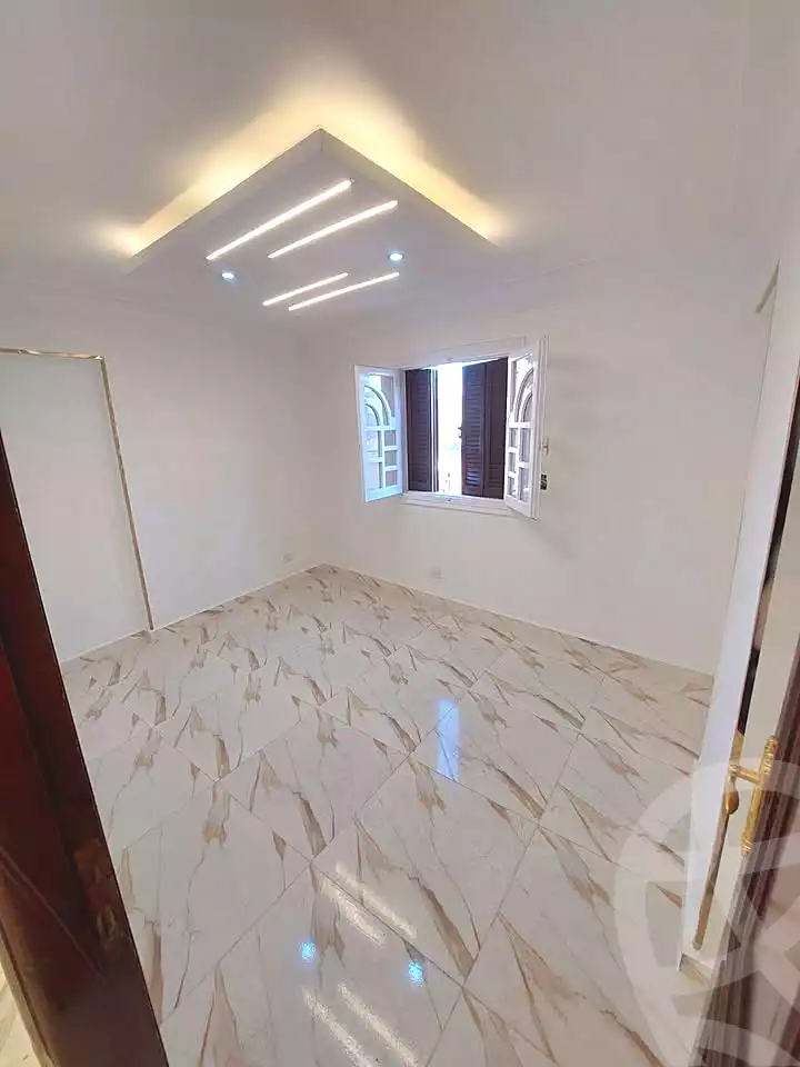 https://aqarmap.com.eg/ar/listing/7359005-for-sale-alexandria-sydy-bshr-sydy-bshr-bhry-mohammed-youssef-ghaly-st