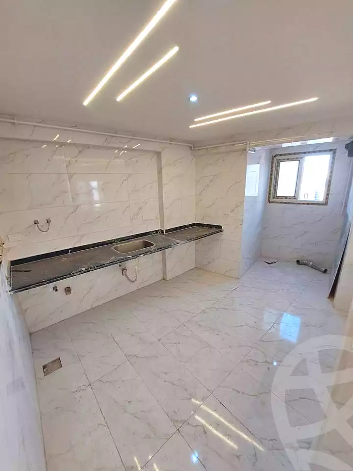 https://aqarmap.com.eg/ar/listing/7359005-for-sale-alexandria-sydy-bshr-sydy-bshr-bhry-mohammed-youssef-ghaly-st