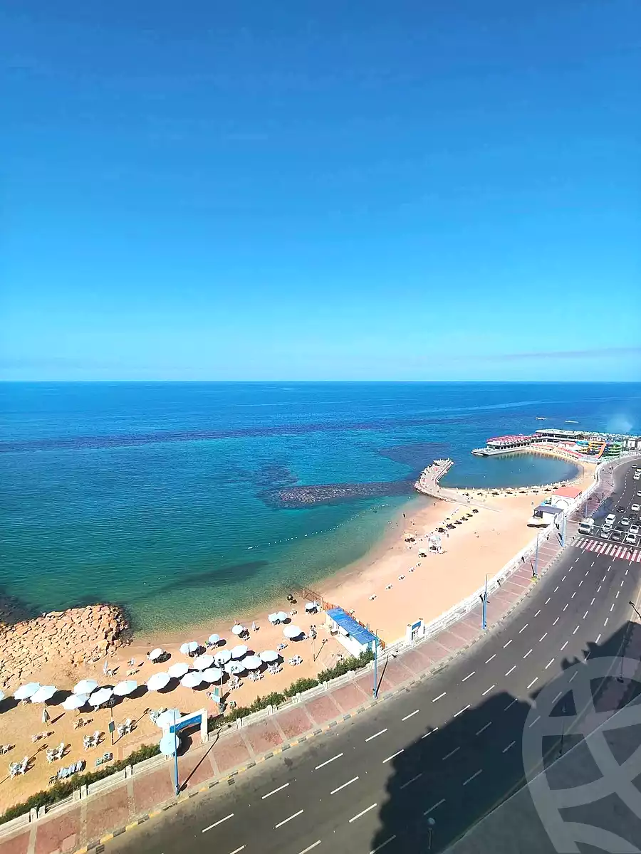 https://aqarmap.com.eg/ar/listing/7359809-for-sale-alexandria-miami-el-gaish-rd-st