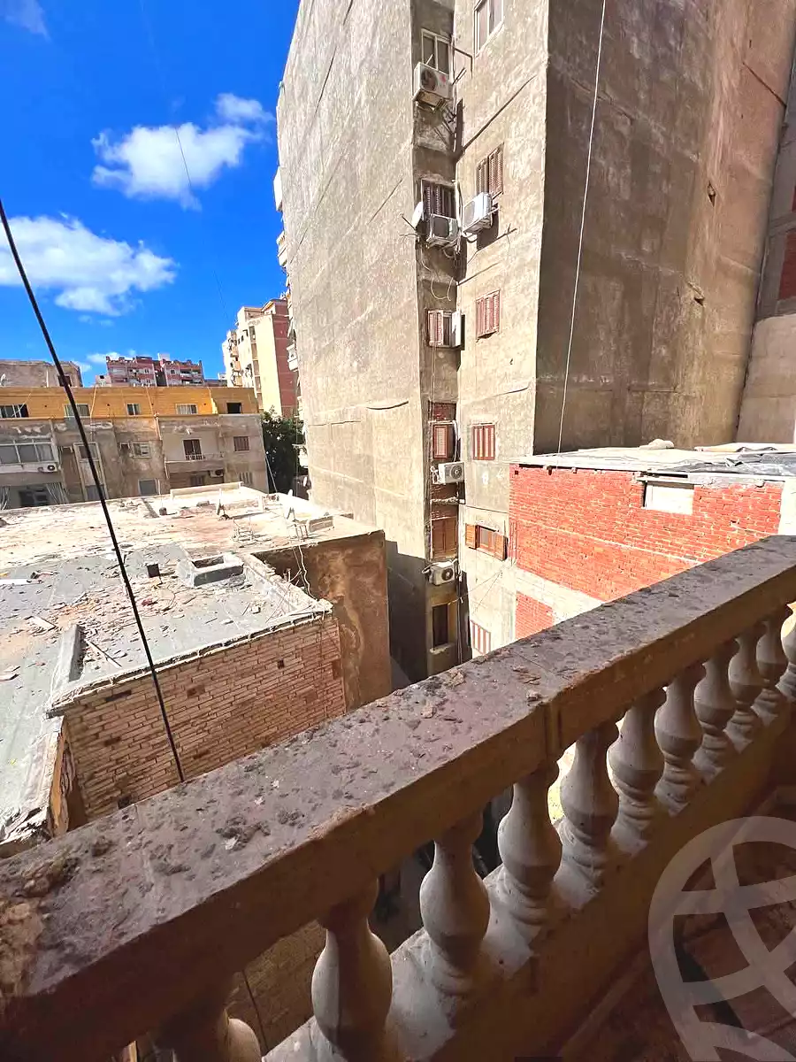 https://aqarmap.com.eg/en/listing/7359918-for-sale-alexandria-al-agamy-lbytsh-mohamed-el-fardi-st