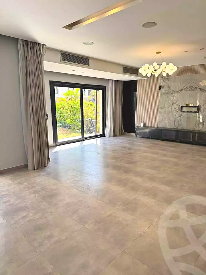 https://aqarmap.com.eg/en/listing/7359928-for-sale-cairo-new-cairo-compounds-mist-compound-m-squared