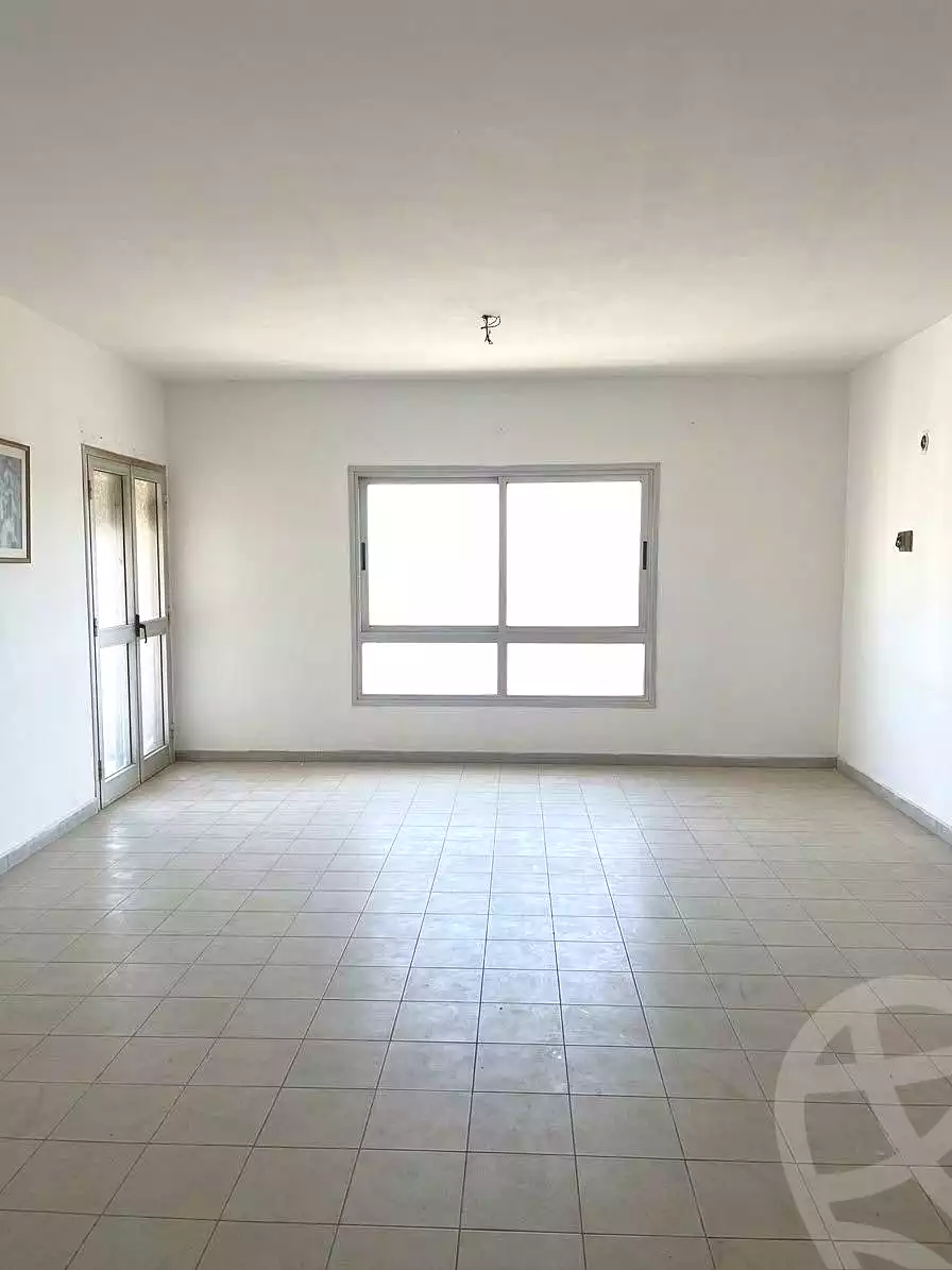 https://aqarmap.com.eg/en/listing/7360080-for-sale-cairo-el-maadi-zahraa-el-maadi-zahraa-el-maadi-st