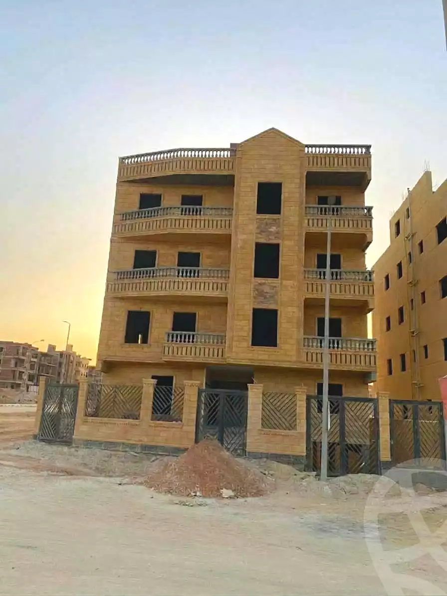 https://aqarmap.com.eg/ar/listing/7360222-for-sale-cairo-6th-of-october-hadaeq-october-golden-square