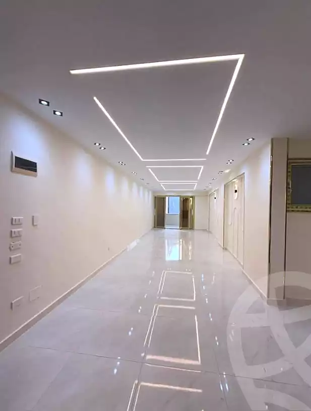https://aqarmap.com.eg/ar/listing/7360266-for-sale-alexandria-sydy-bshr-sydy-bshr-bhry-gamal-abd-el-nasir-st