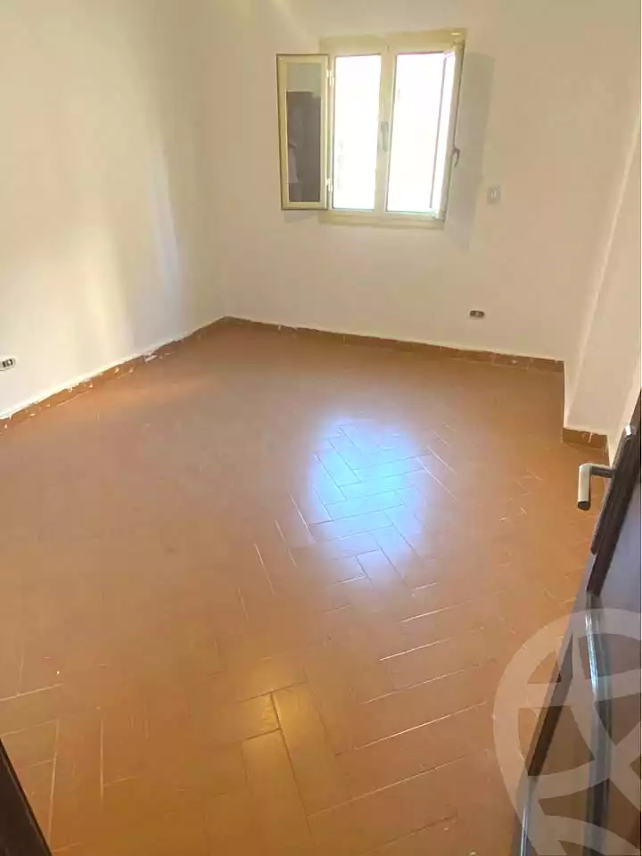 https://aqarmap.com.eg/en/listing/7360732-for-sale-alexandria-ganaklis