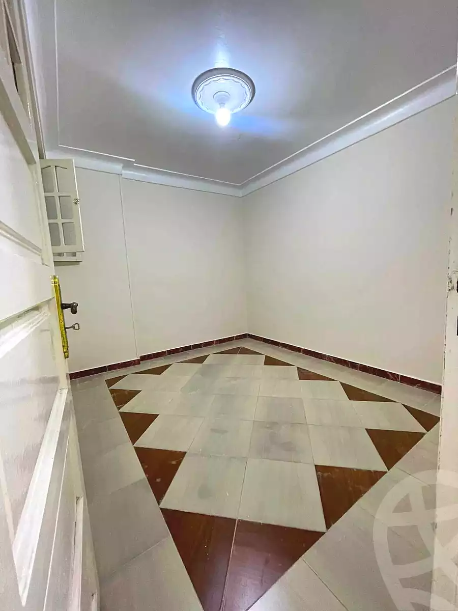 https://aqarmap.com.eg/ar/listing/7360781-for-sale-alexandria-lsywf-shamaa