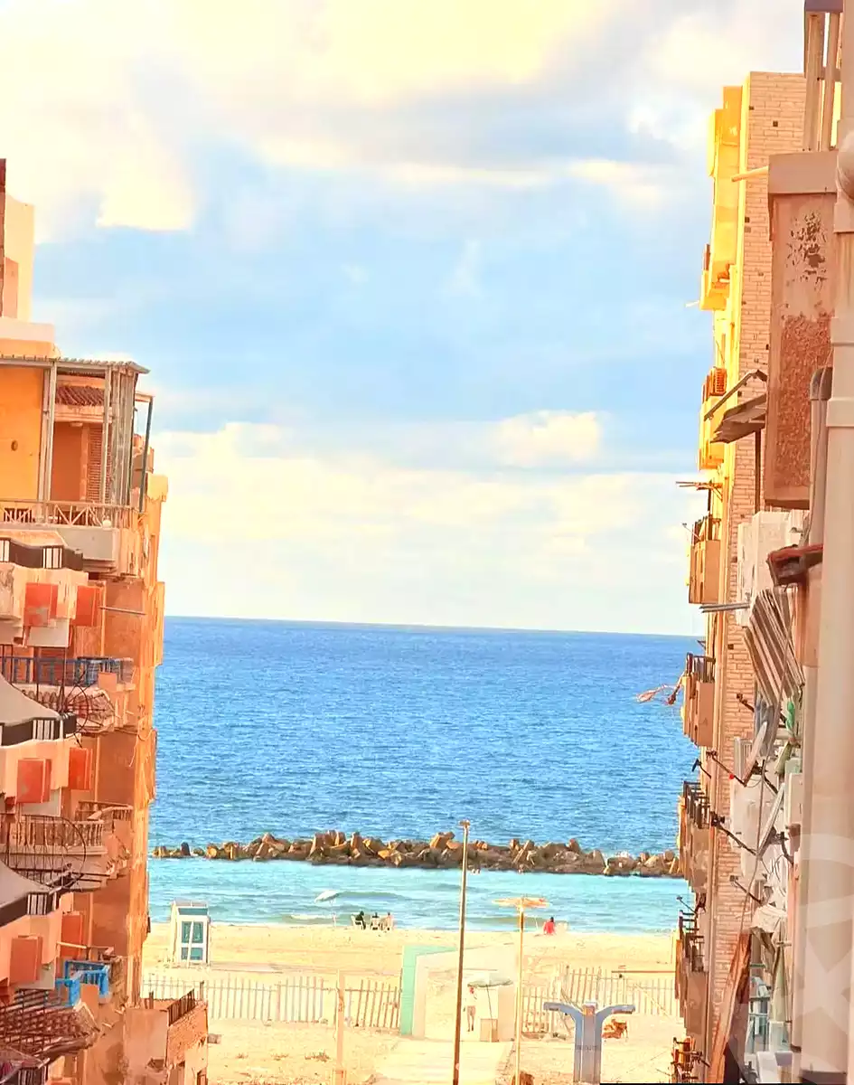 https://aqarmap.com.eg/ar/listing/7361236-for-sale-alexandria-al-agamy-shataa-el-nakheel