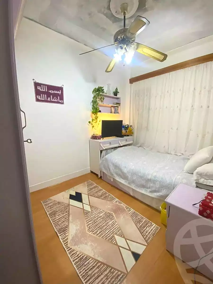 https://aqarmap.com.eg/ar/listing/7361336-for-sale-alexandria-moharram-bey-kanal-al-mahmoudeya-al-bahri-st