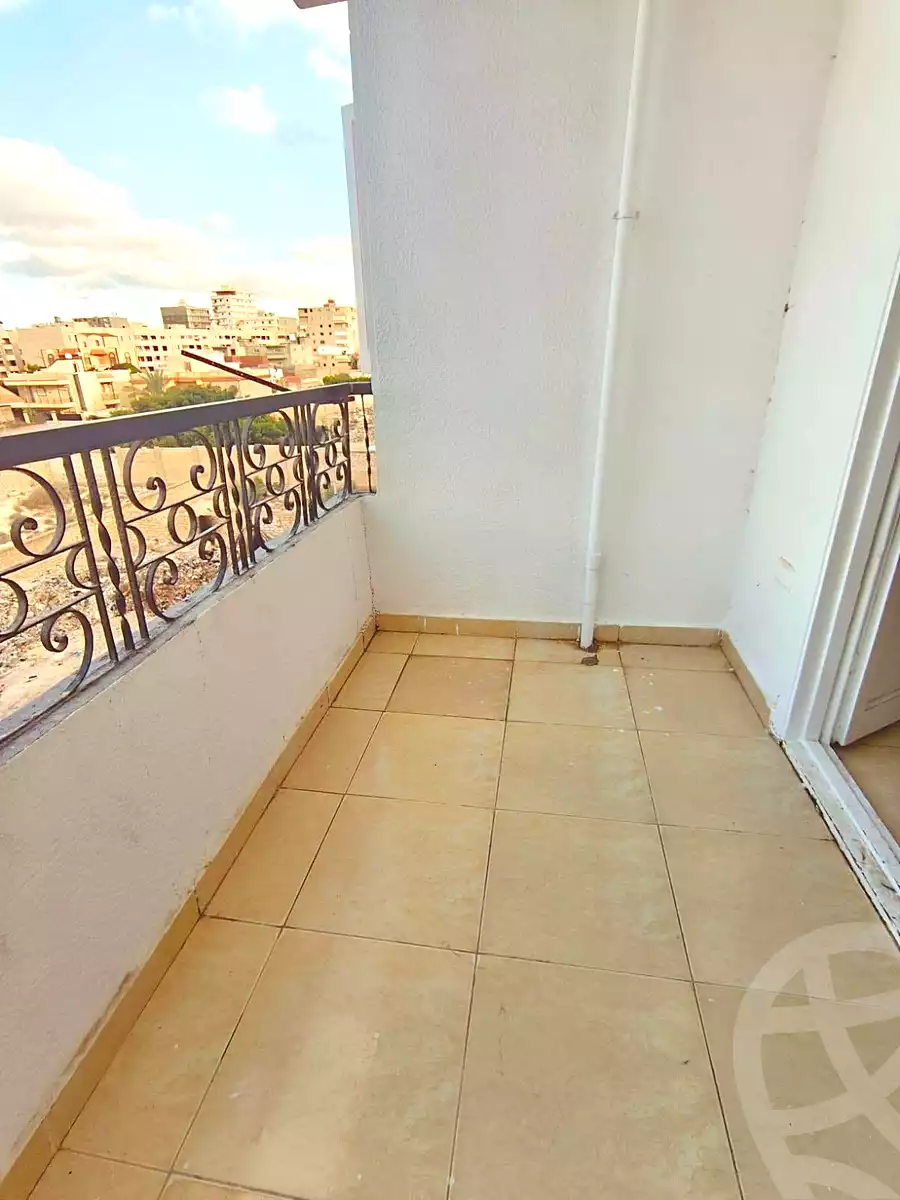 https://aqarmap.com.eg/ar/listing/7361377-for-sale-alexandria-al-agamy-shataa-el-nakheel