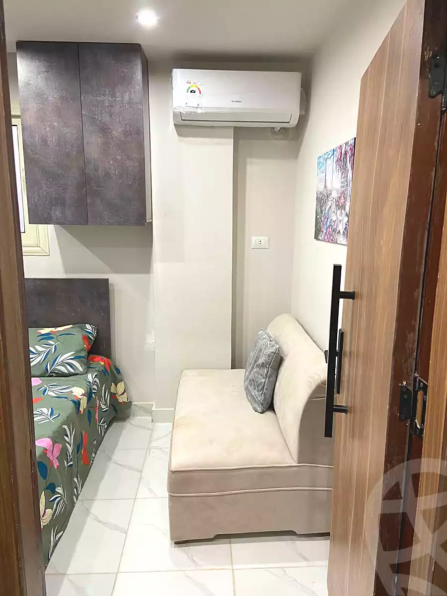 https://aqarmap.com.eg/en/listing/7361516-for-sale-cairo-6th-of-october-el-ahyaa-neighborhood-2nd-divided-from-al-kafrawei-st