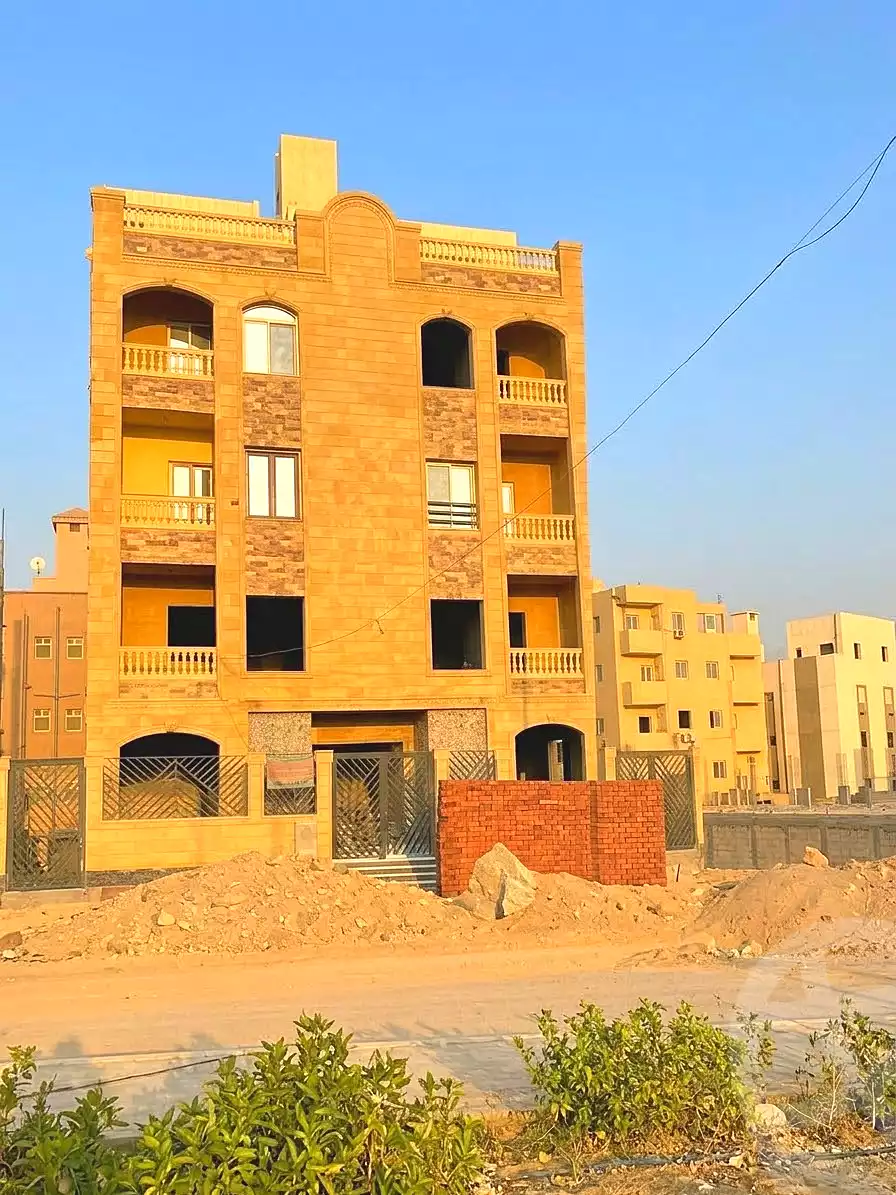 https://aqarmap.com.eg/en/listing/7361624-for-sale-cairo-6th-of-october-hadaeq-october-golden-square