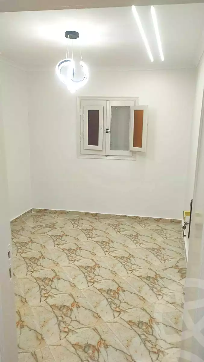 https://aqarmap.com.eg/en/listing/7362421-for-sale-alexandria-al-agamy-el-hanouvel