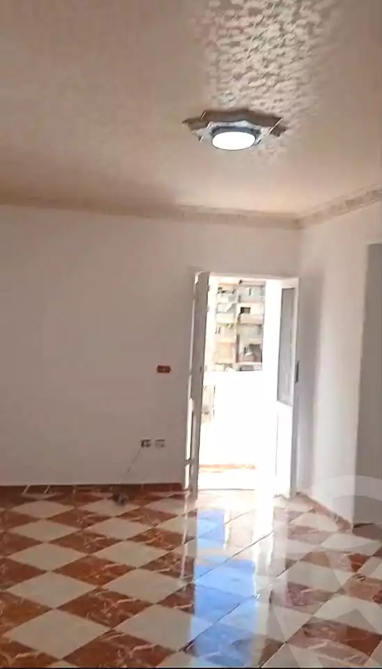 https://aqarmap.com.eg/ar/listing/7362425-for-sale-alexandria-el-asafra-shr-45