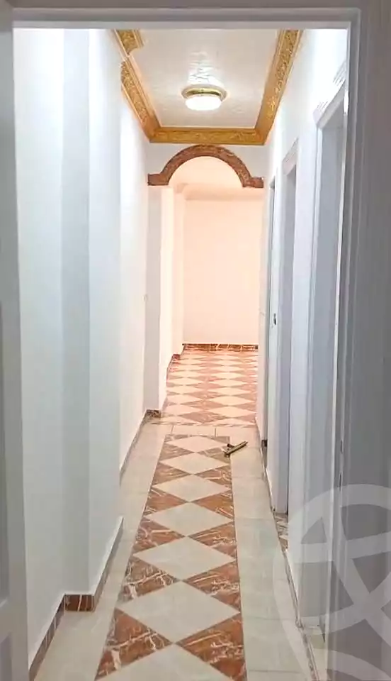 https://aqarmap.com.eg/ar/listing/7362425-for-sale-alexandria-el-asafra-shr-45