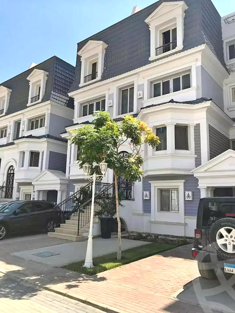 https://aqarmap.com.eg/en/listing/7363182-for-sale-cairo-new-cairo-compounds-mountain-view1-1-compound