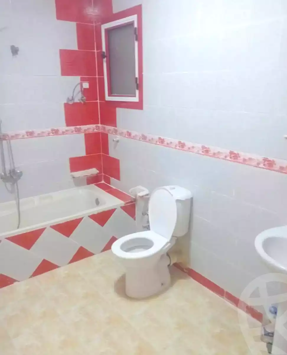 https://aqarmap.com.eg/ar/listing/7363756-for-sale-alexandria-al-agamy-lbytsh-qased-kareem-st