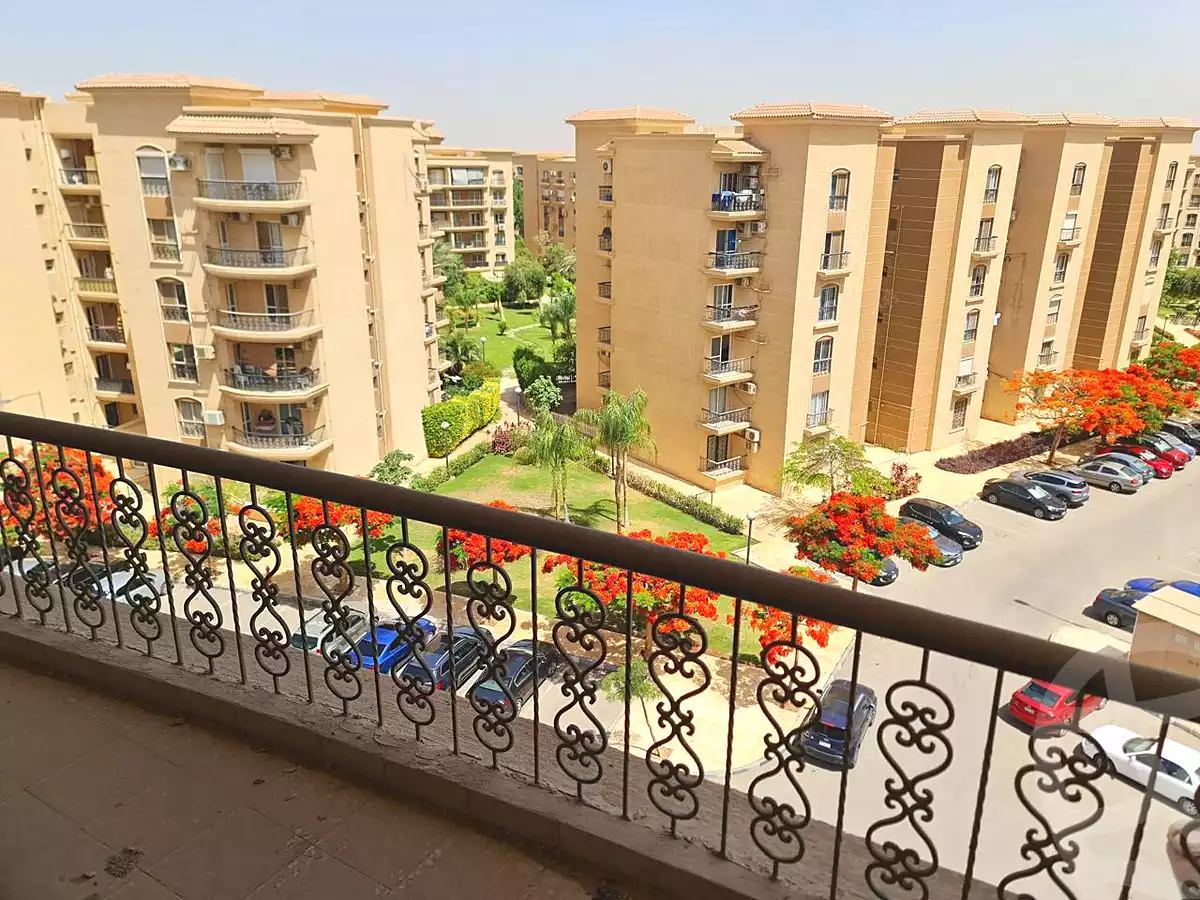 https://aqarmap.com.eg/ar/listing/7364997-for-sale-cairo-new-cairo-lrhb-city-phase-8