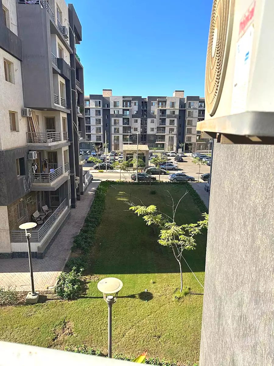 https://aqarmap.com.eg/ar/listing/7365222-for-sale-cairo-6th-of-october-compounds-jn-ktwbr