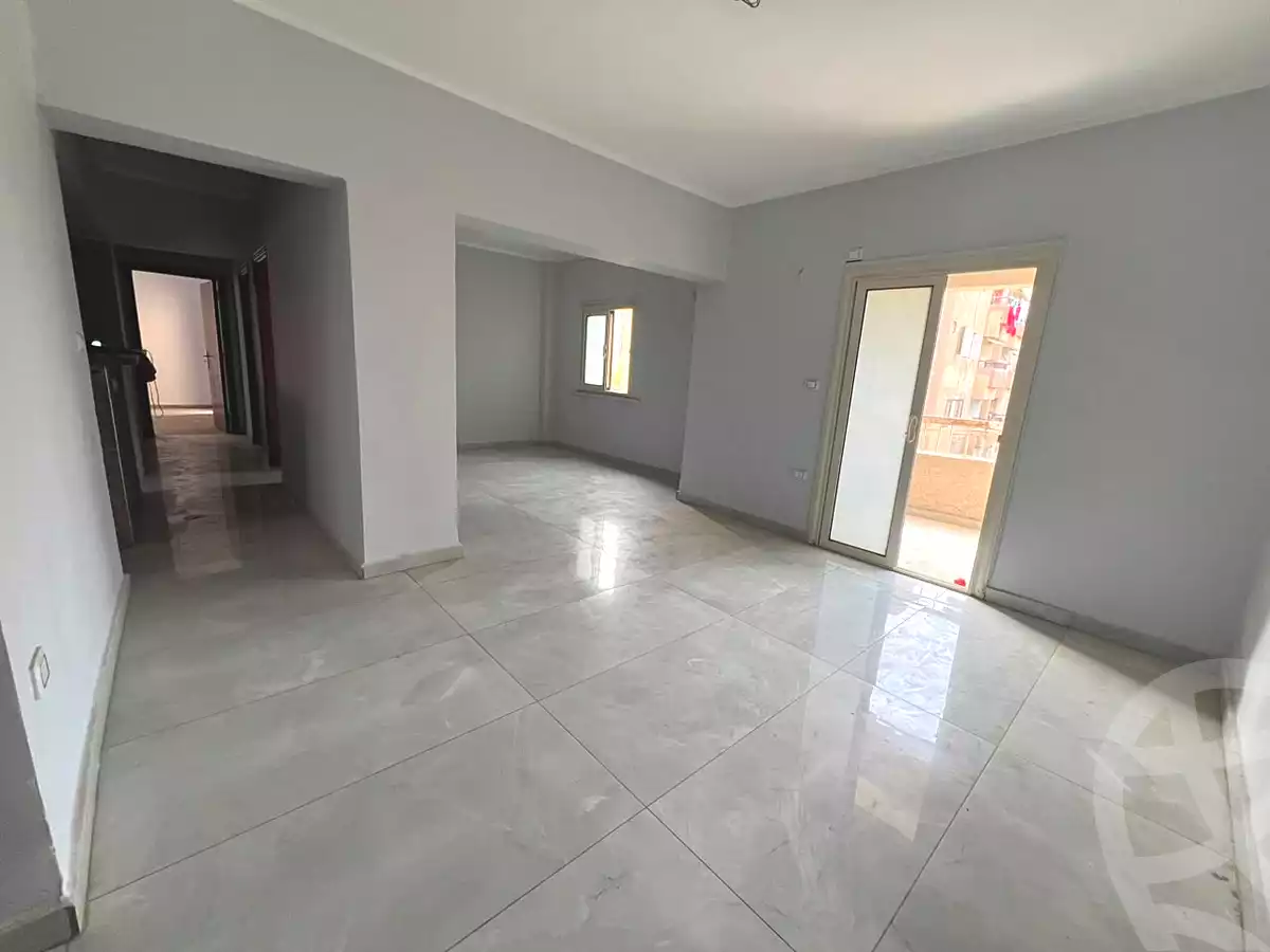 https://aqarmap.com.eg/en/listing/7365281-for-sale-cairo-el-sheikh-zayed-city-mntq-fr-y-bmdyn-lshykh-zyd