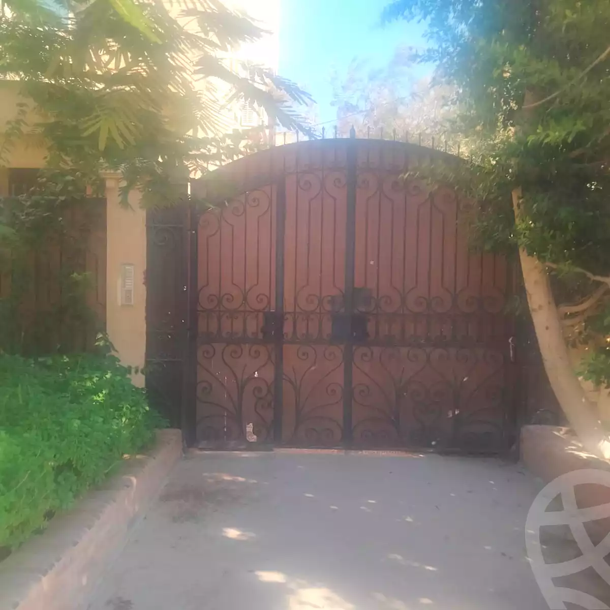 https://aqarmap.com.eg/ar/listing/7365343-for-sale-cairo-6th-of-october-mntq-fr-y-b-6-ktwbr