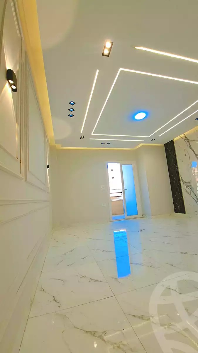 https://aqarmap.com.eg/ar/listing/7365515-for-sale-cairo-6th-of-october-el-ahyaa-neighborhood-2nd-divided-from-al-kafrawei-st
