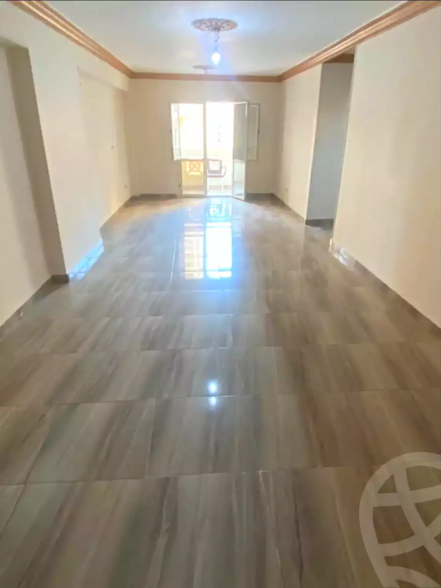 https://aqarmap.com.eg/ar/listing/7366094-for-sale-alexandria-ganaklis