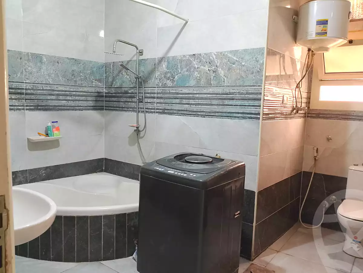 https://aqarmap.com.eg/en/listing/7366360-for-sale-gharbia-tanta-tanta-city-el-ashraf-st