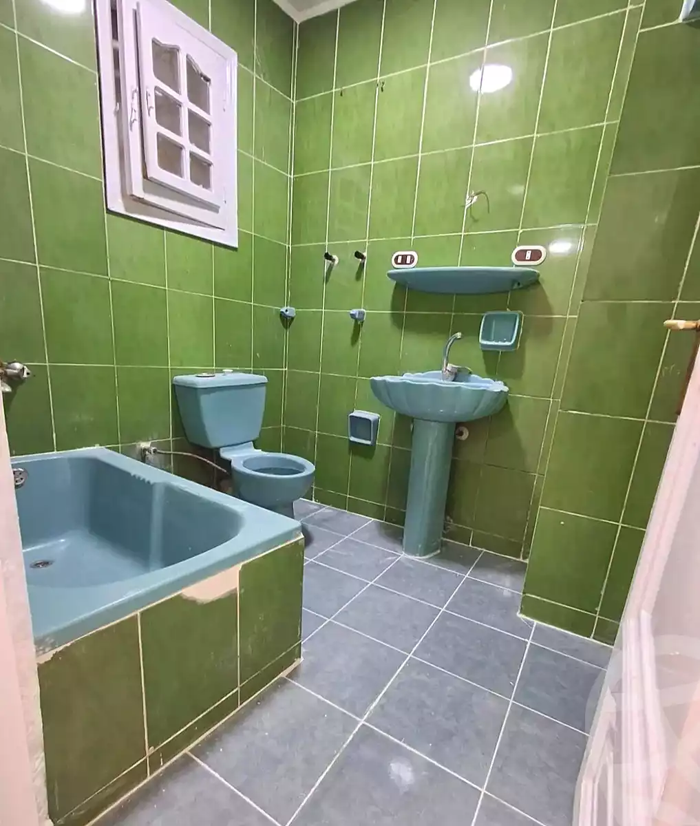 https://aqarmap.com.eg/en/listing/7366535-for-sale-alexandria-al-agamy-shataa-el-nakheel