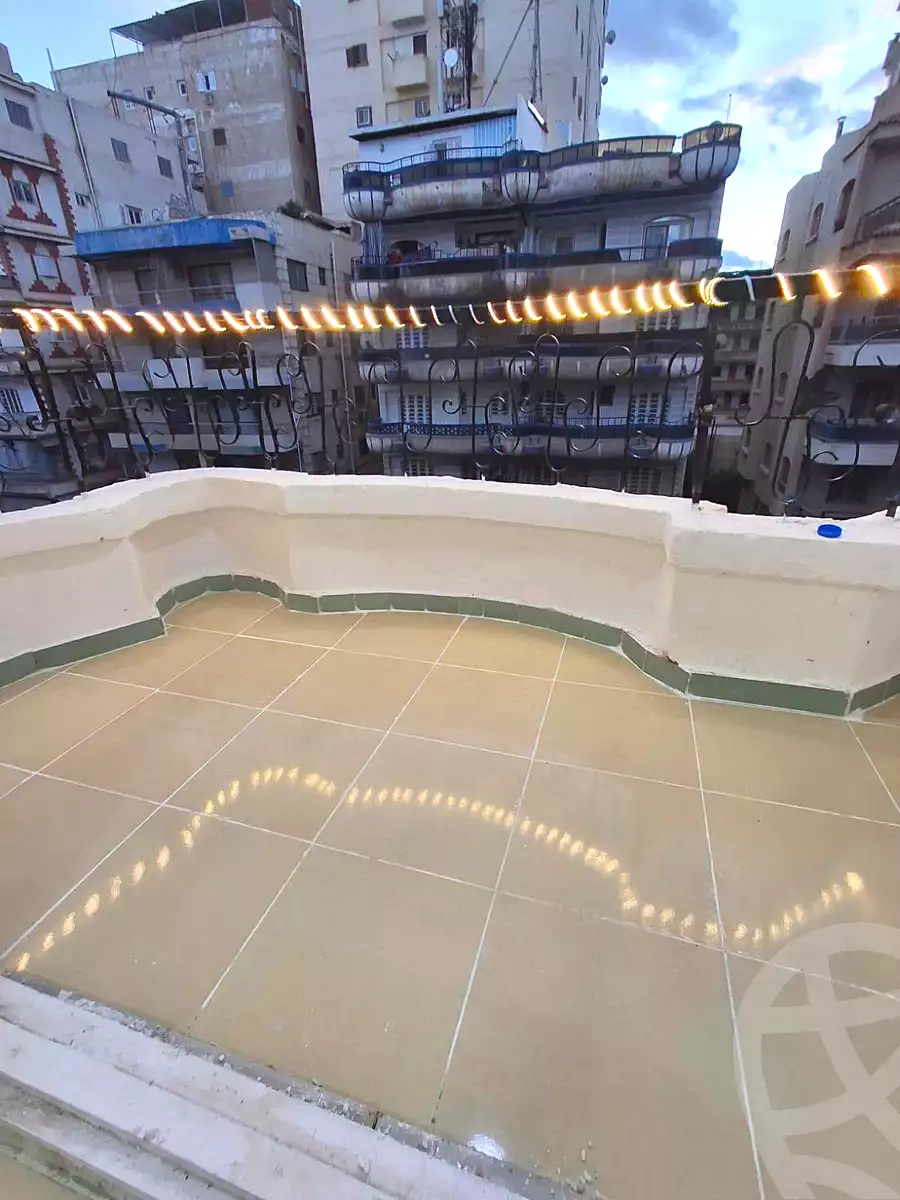 https://aqarmap.com.eg/ar/listing/7366641-for-sale-alexandria-al-agamy-shataa-el-nakheel