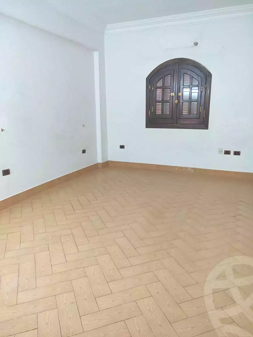 https://aqarmap.com.eg/en/listing/7366701-for-rent-cairo-new-cairo-ganob-el-akadamiya-south-academy-h-mohamed-hussein-mahmoud-st