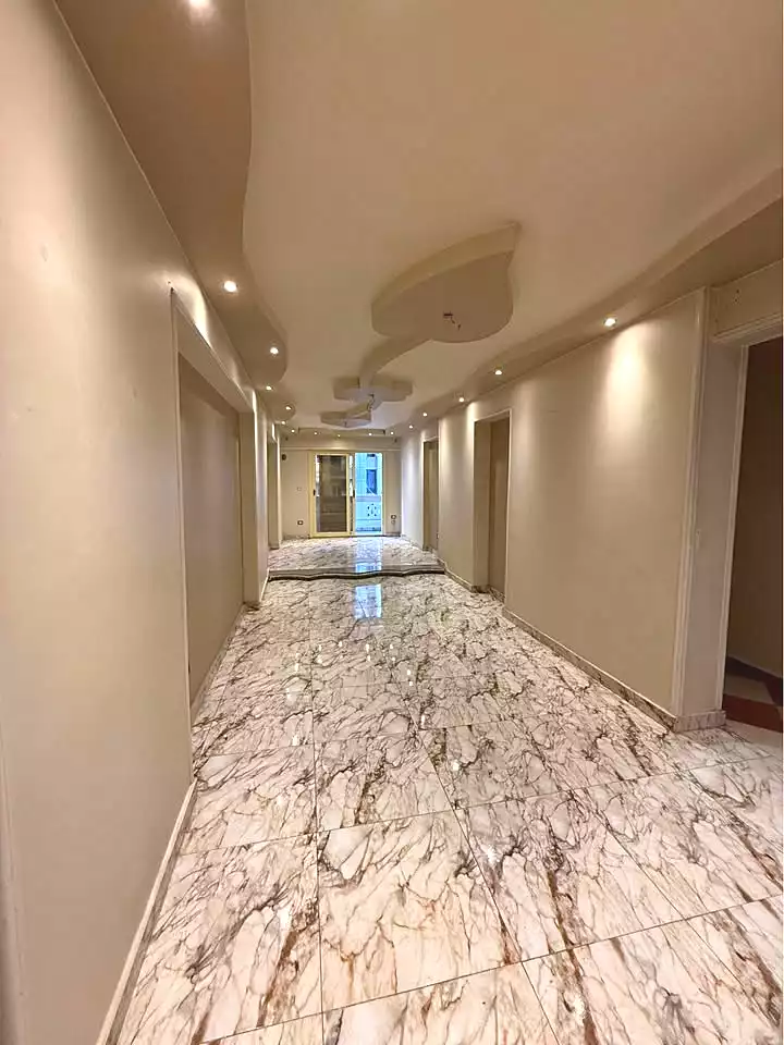 https://aqarmap.com.eg/ar/listing/7367696-for-sale-alexandria-sydy-bshr-sydy-bshr-bhry-sidi-beshr-mosque-st