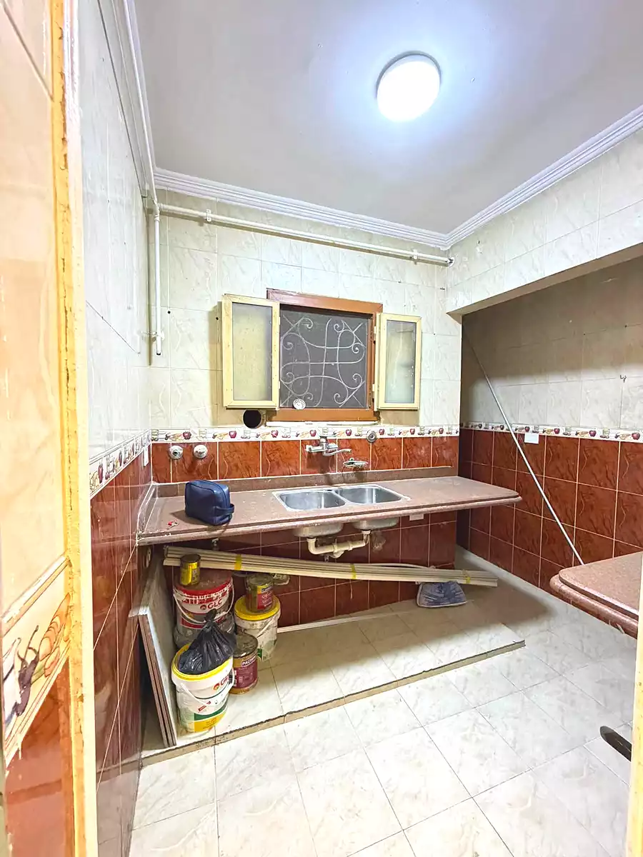 https://aqarmap.com.eg/ar/listing/7368077-for-sale-alexandria-sydy-bshr-sydy-bshr-bhry-shr-mhmwd-l-yswy