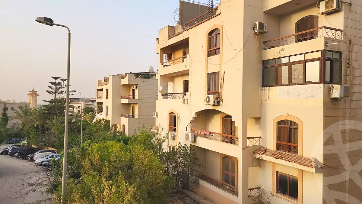 https://aqarmap.com.eg/ar/listing/7368736-for-sale-cairo-new-cairo-compounds-zizinia-city