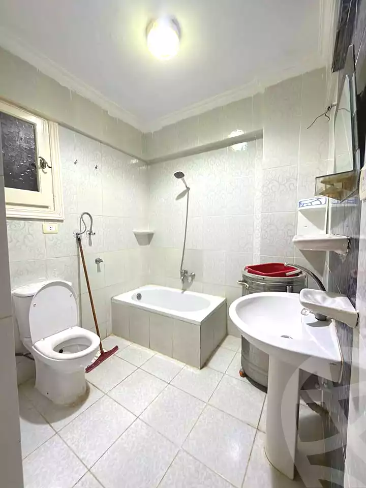 https://aqarmap.com.eg/en/listing/7368785-for-sale-alexandria-al-agamy-shataa-el-nakheel