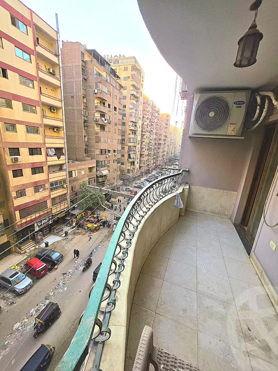 https://aqarmap.com.eg/ar/listing/7369431-for-sale-cairo-faisal-el-tawabeq-el-shaheed-ahmed-hamdy-st