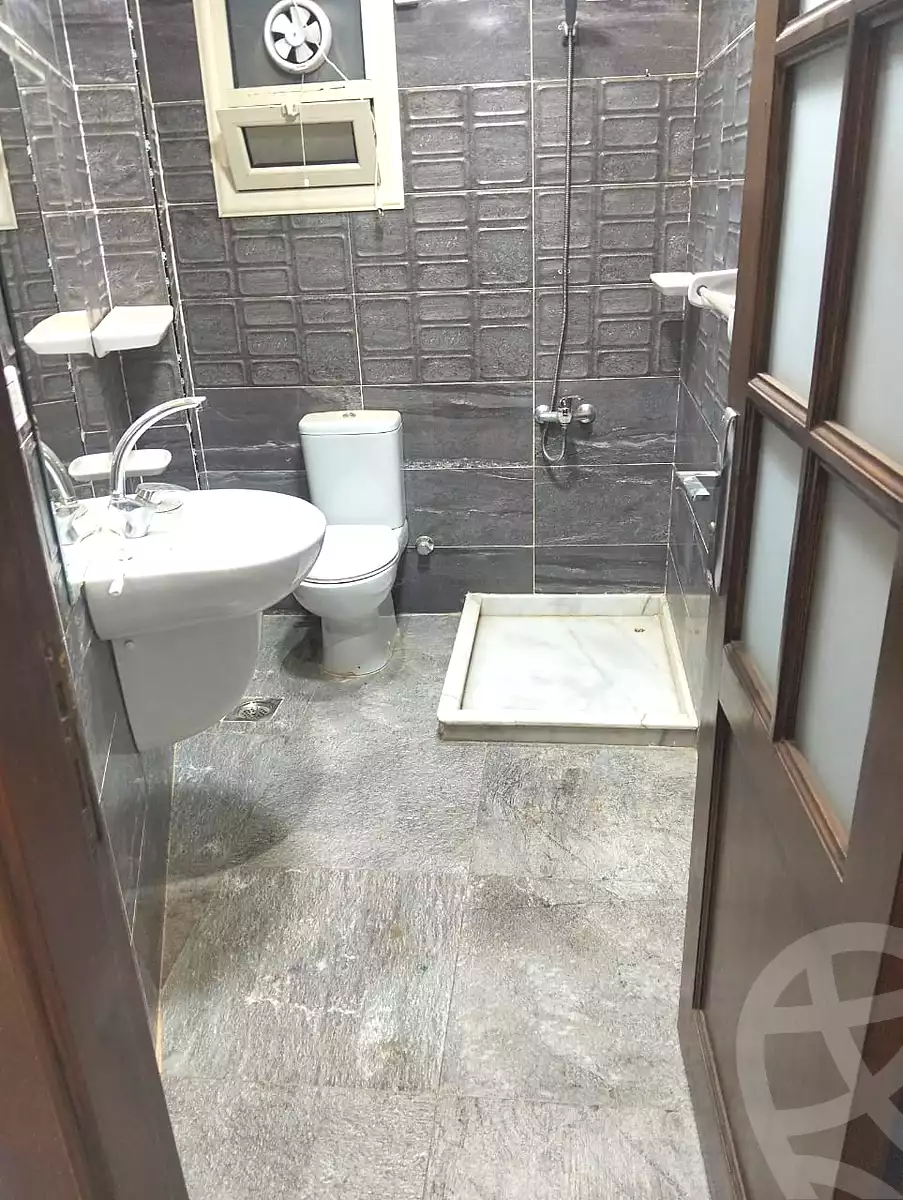https://aqarmap.com.eg/en/listing/7369947-for-rent-cairo-el-maadi-compounds-rayhanah-plaza