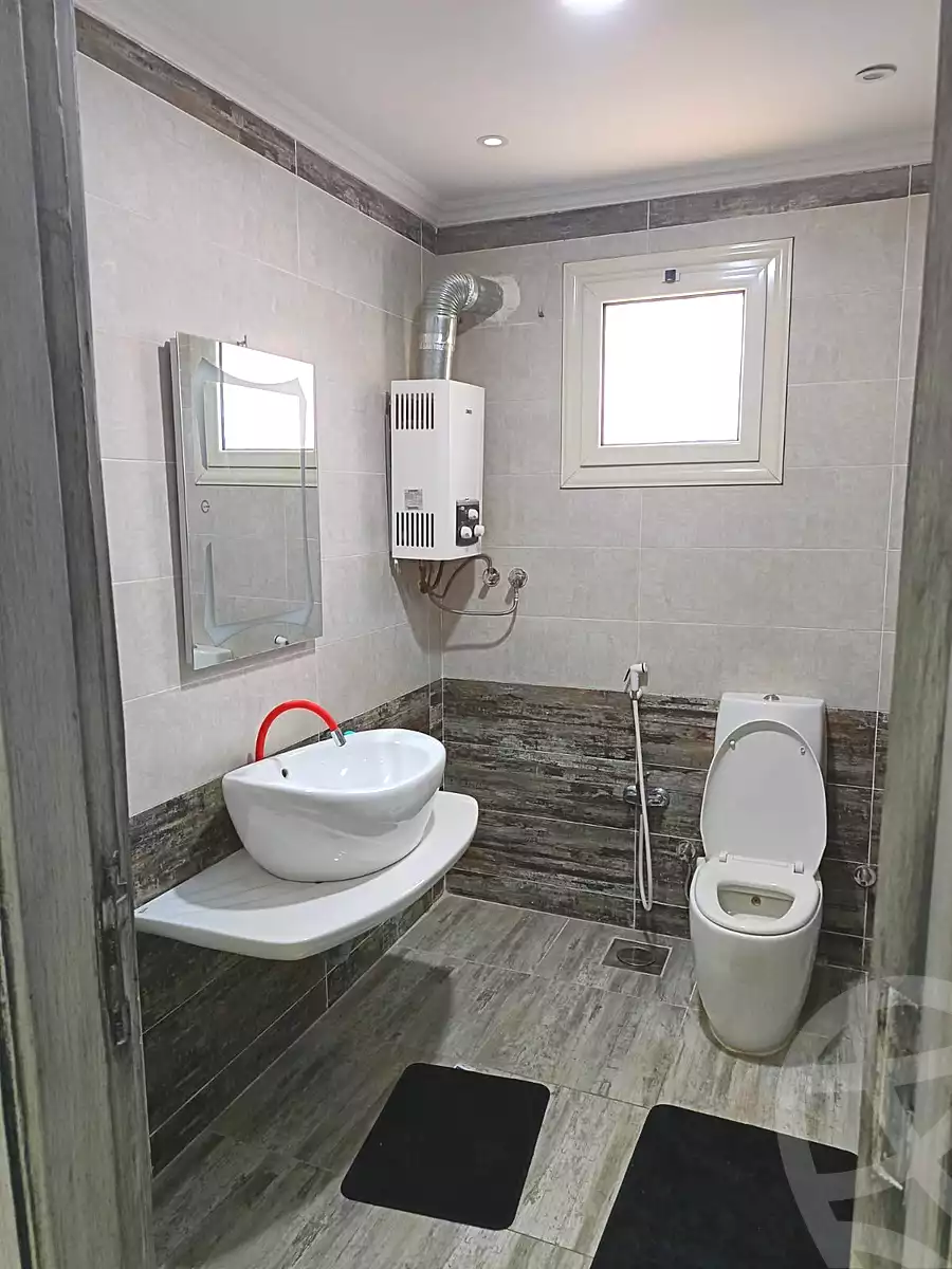 https://aqarmap.com.eg/ar/listing/7370011-for-sale-cairo-helwan-lmjwr-lrb-lmshrw-lmryky-street-104