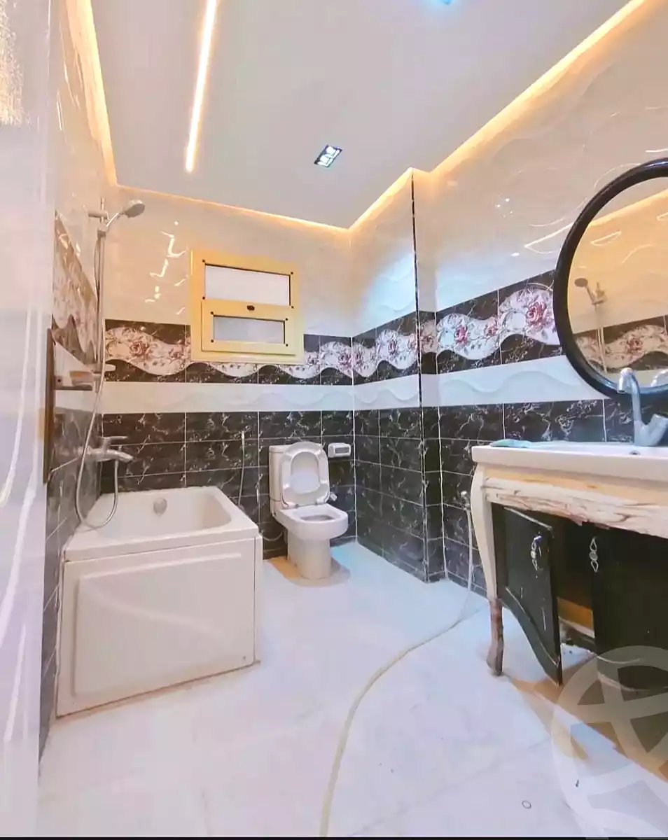 https://aqarmap.com.eg/ar/listing/7370348-for-sale-alexandria-al-agamy-lbytsh-al-kaada-st