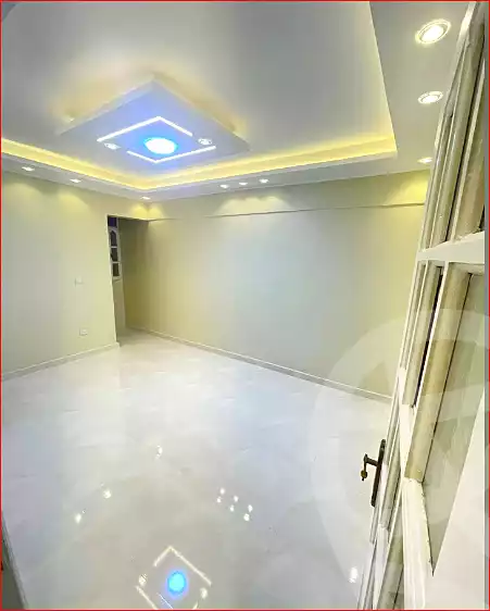 https://aqarmap.com.eg/ar/listing/7371592-for-sale-alexandria-sydy-bshr-sydy-bshr-bhry-gamal-abd-el-nasir-st