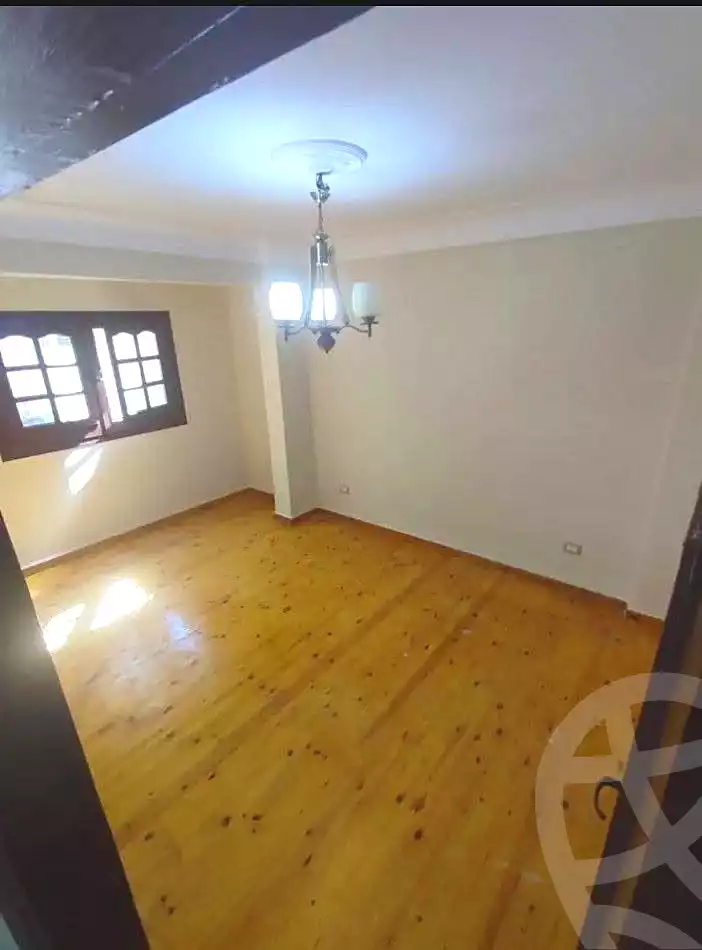 https://aqarmap.com.eg/ar/listing/7372420-for-sale-alexandria-sydy-bshr-sydy-bshr-bhry-shr-mhmwd-l-yswy