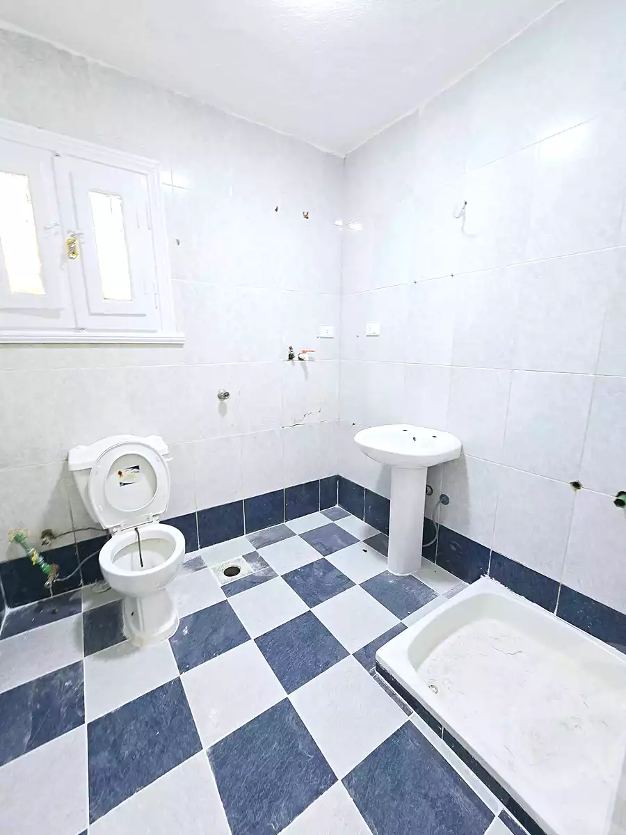 https://aqarmap.com.eg/en/listing/7372872-for-sale-alexandria-al-agamy-shataa-el-nakheel